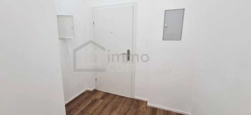 Praxis- oder Büroeinheit 50 m² mit 2 Räumen und Teeküche, Erstbezug nach Sanierung, 1120 Wien