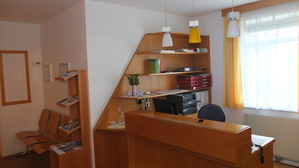 Möblierte Wahlarztpraxis (63 m²) nahe U4 Ober St. Veit, längerfristig zu vermieten, 1130 Wien