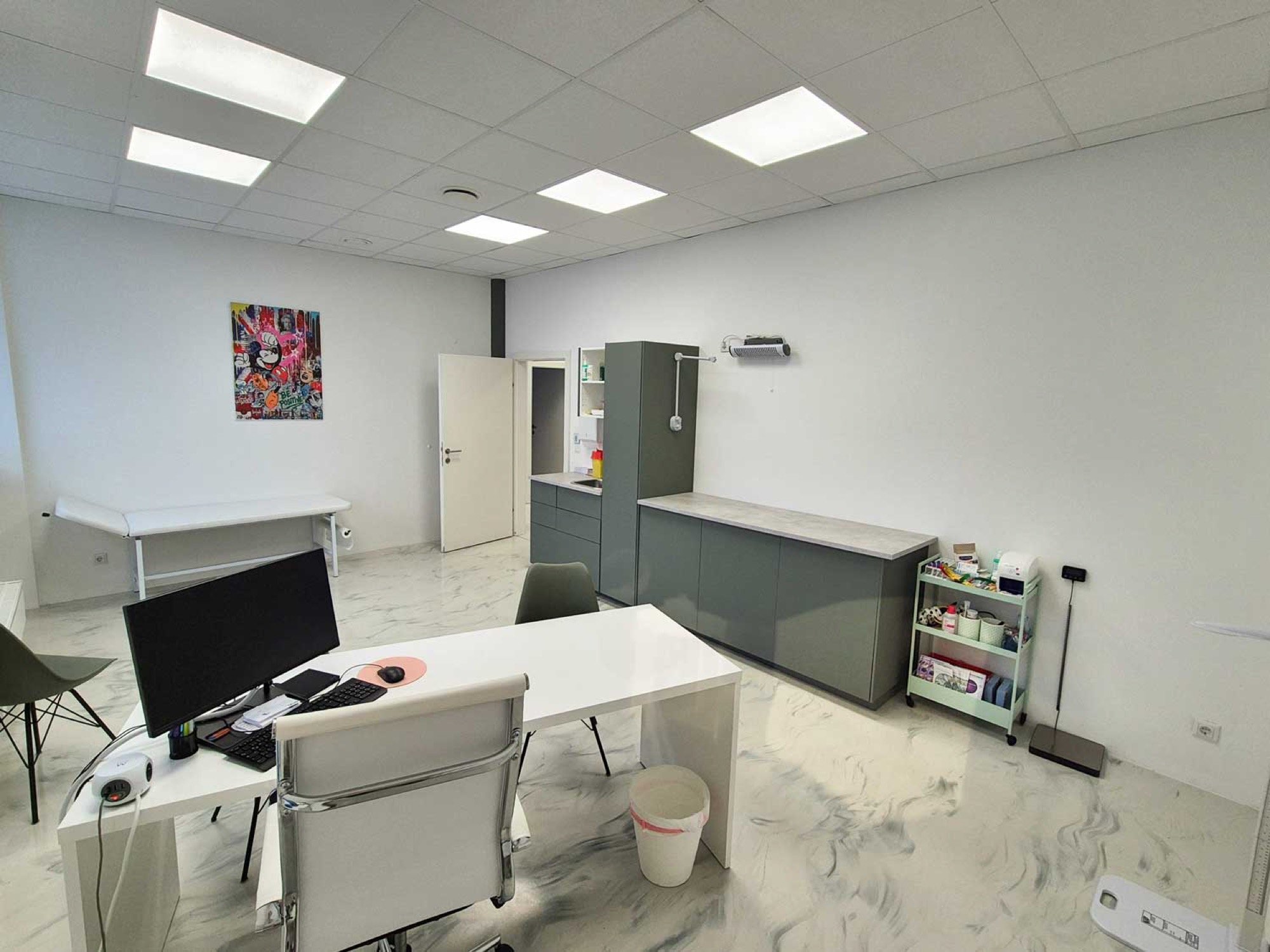 Ausgestatteter Ordinationsraum im Wahlarztzentrum Medteam 14, stunden-, tage- oder wochenweise, 1140 Wien