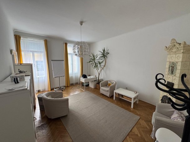 EIN TAG IST NOCH FREI! Praxisraum Wien Mitte € 180,- /Monat.